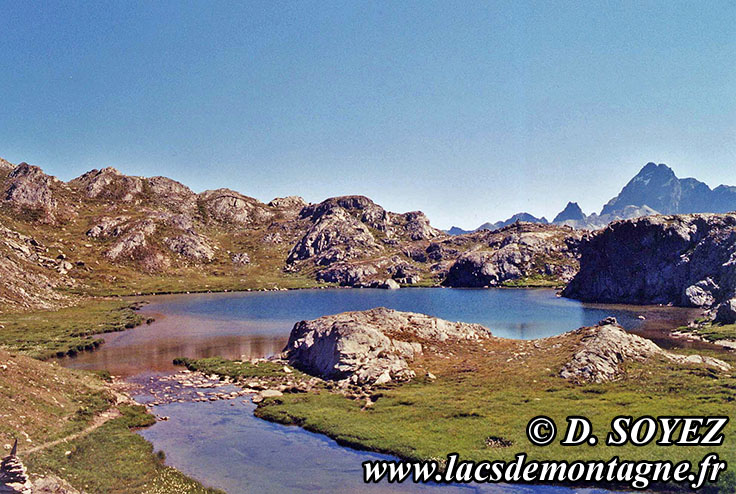 Photo n20030723
Lacs du col de Longet (2655m) (Haute Ubaye, Alpes de Haute Provence)
Clich Dominique SOYEZ
Copyright Reproduction interdite sans autorisation