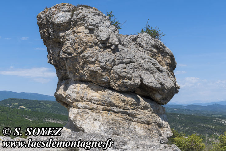 Photo n°202605023
Cliché Serge SOYEZ
Copyright Reproduction interdite sans autorisation Photo n°202605023
Les rochers des Mourres (Luberon, Forcalquier, Alpes-de-Haute-Provence)
Cliché Serge SOYEZ
Copyright Reproduction interdite sans autorisation
