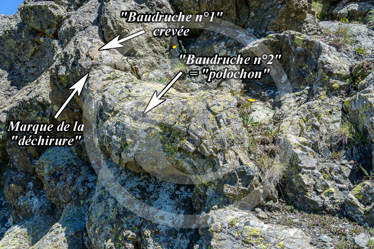 Photo n�201607019
Comment les pillow-lavas se forment-elles�?
Clich� Dominique SOYEZ
Copyright Reproduction interdite sans autorisation