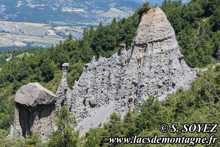 Photo n202407083
Les Demoiselles de Pontis (Embrunais, Hautes-Alpes)
Clich Serge SOYEZ
Copyright Reproduction interdite sans autorisation