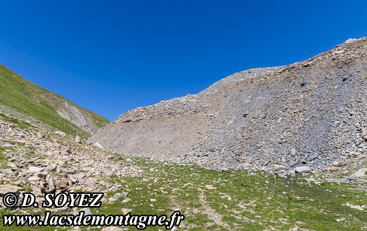 Photo n202307037
Glaciers rocheux des Ugousses (vers 2800m)(Queyras, Hautes-Alpes)
Clich Dominique SOYEZ
Copyright Reproduction interdite sans autorisation