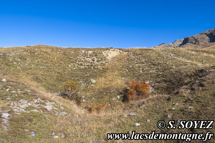 Photo n°202510033
Cliché Serge SOYEZ
Copyright Reproduction interdite sans autorisation Photo n°202510033
Site archéologique de Brandes (Alpe-d'Huez, Les Grandes Rousses, Isère)
Cliché Serge SOYEZ
Copyright Reproduction interdite sans autorisation