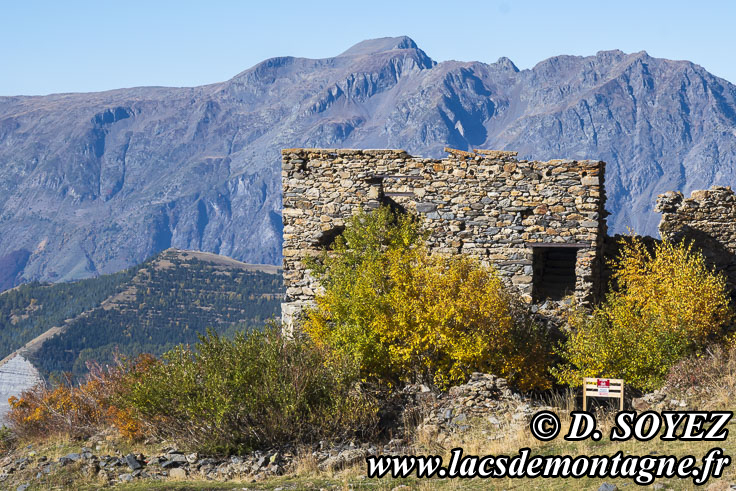 Photo n�202510049
Mines d�anthracite de l�Herpie (2250m) (Alpes-d'Huez, Combe Charbonni�re, Les Grandes Rousses Is�re)
Clich� Dominique SOYEZ
Copyright Reproduction interdite sans autorisation