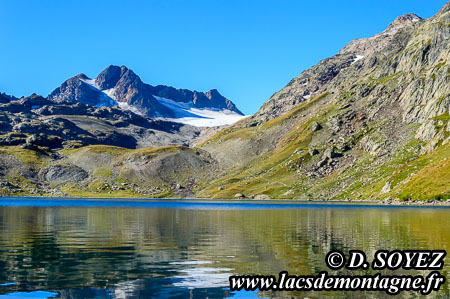 Lac Blanc de Bramant (2473m)
(Les Grandes Rousses, Savoie)
Cliché Dominique SOYEZ
Copyright Reproduction interdite sans autorisation